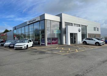walkingshaw-ltd-taken-over-by-lloyd-motor-group