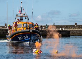 Hundreds help RNLI celebrate 200th anniversary