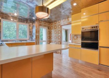 California-inspired 70s time capsule home on market for £250,000 in West Cumbria