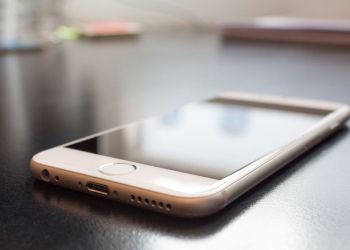 Lake District school bans mobile phones for pupils