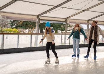 8,500 people go skating in the Lake District