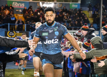 In pictures: Workington Town face dominant Leigh Leopards