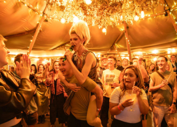 Hundreds celebrate Kendal Pride