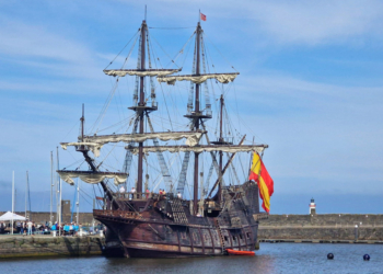 Hundreds of people visit tall ship in Whitehaven