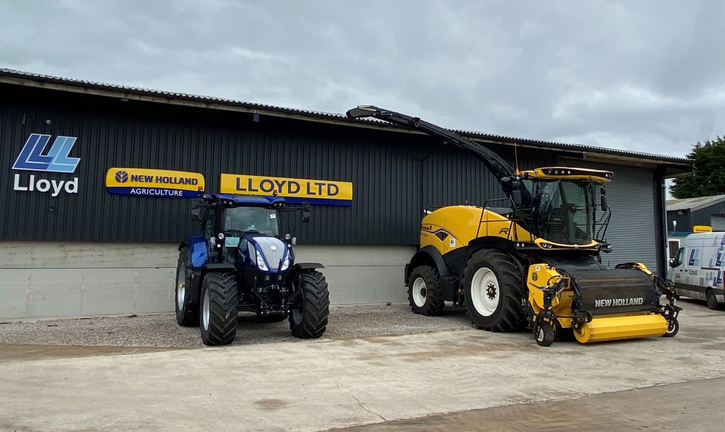 lloyd-ltd-expands-territory-for-new-holland