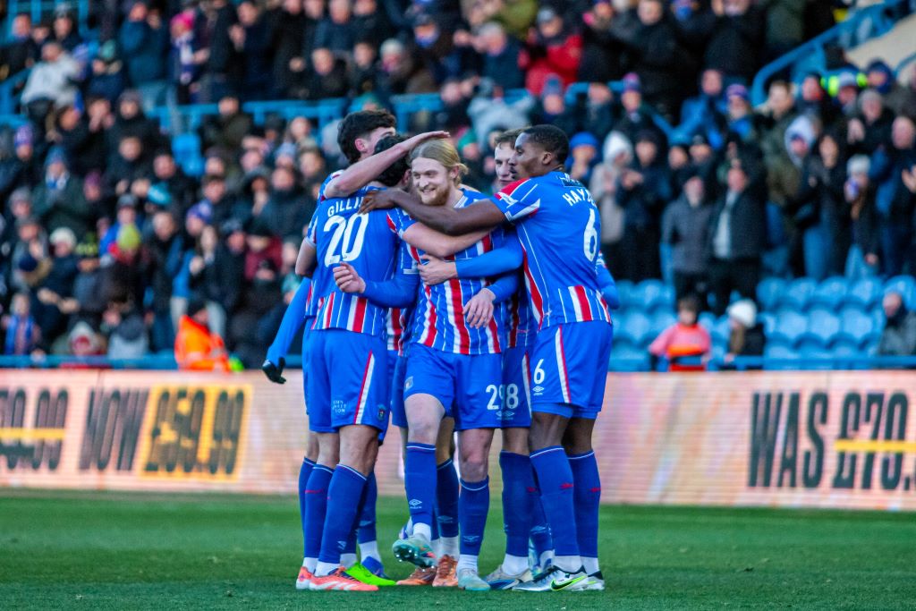 Carlisle United move to top of National League