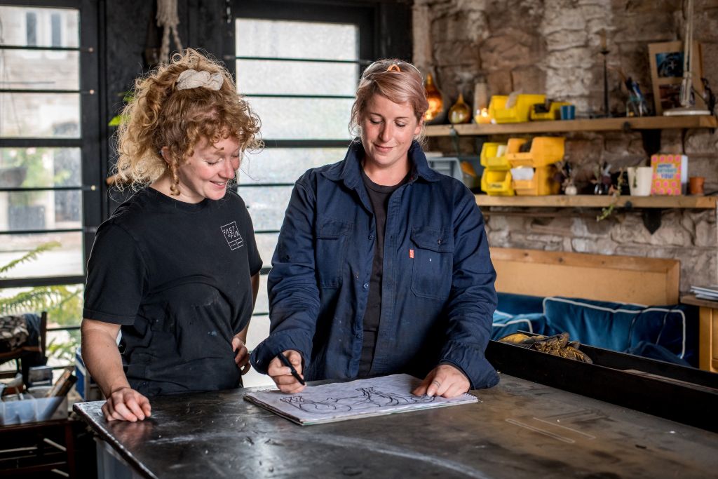 heritage-craftspeople-embrace-digital-technology