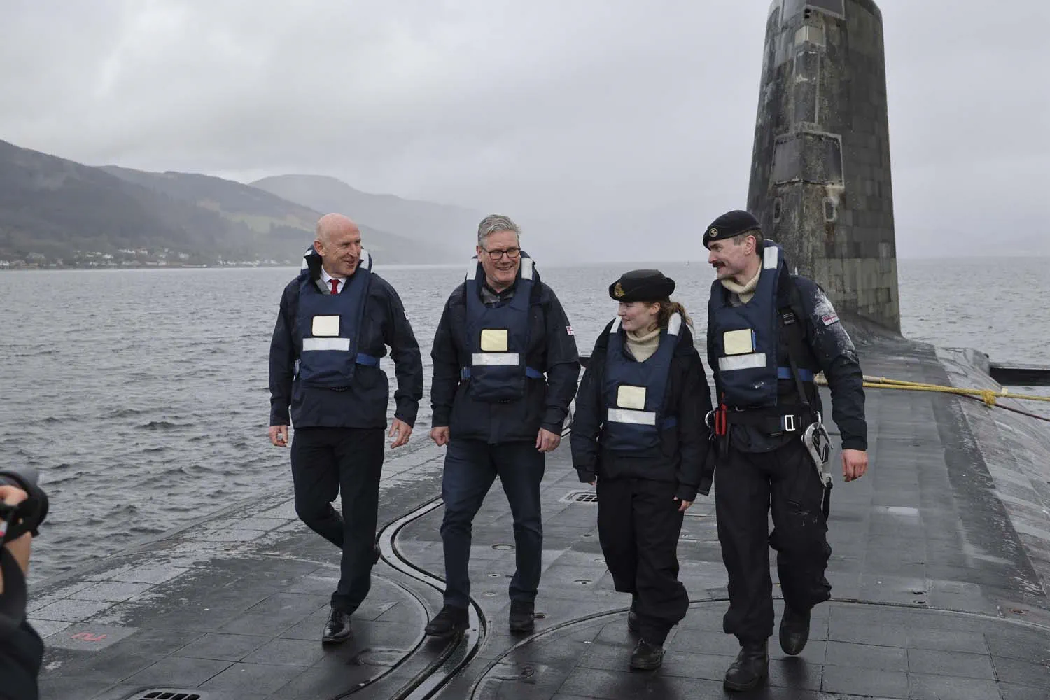 submariners-home-from-nuclear-deterrent-patrol-after-205-days-at-sea