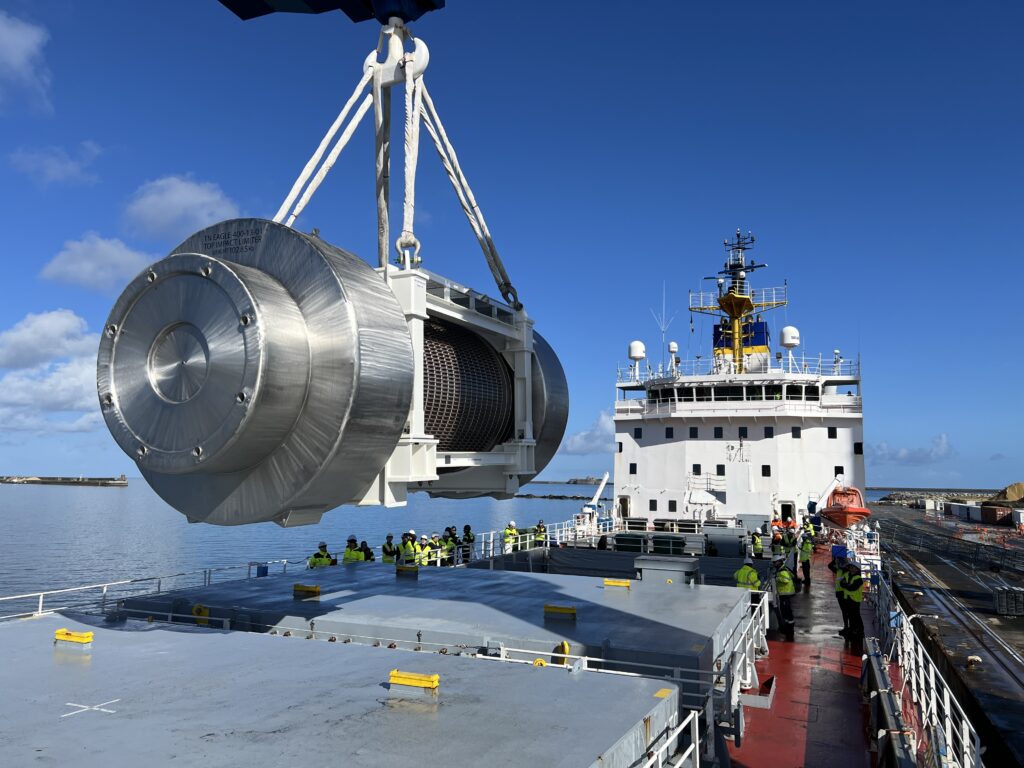 new-nuclear-flask-design-successfully-transported-by-barrow-based-ship