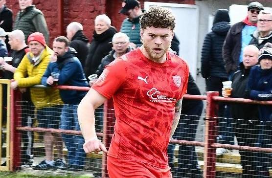 Isaac Whitehall commits to Workington Reds