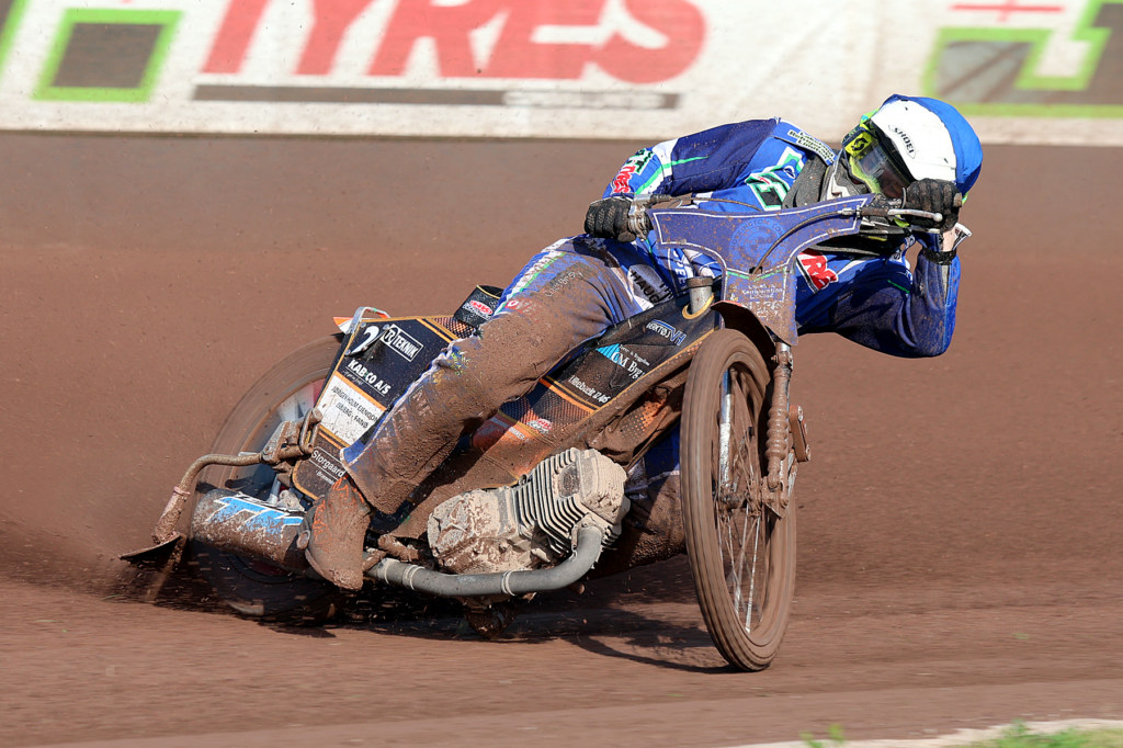 Narrow victory for Workington Comets
