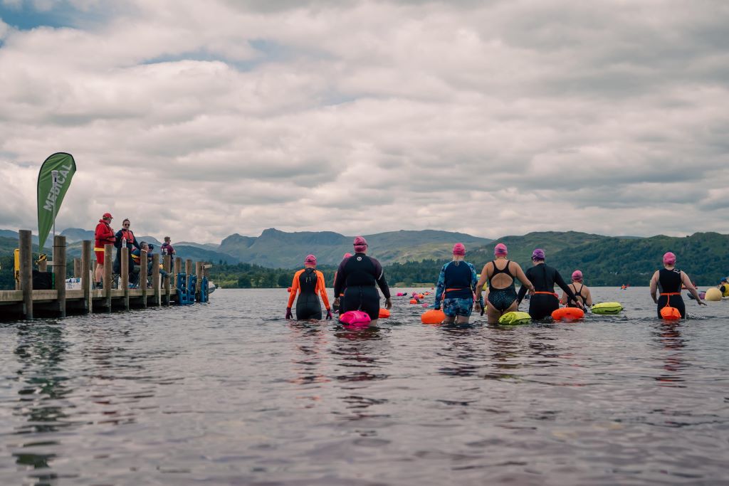 6,500 take to Windermere for Great North Swim