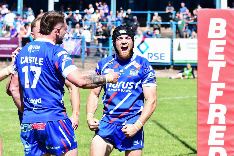 Workington Town roar back to winning ways