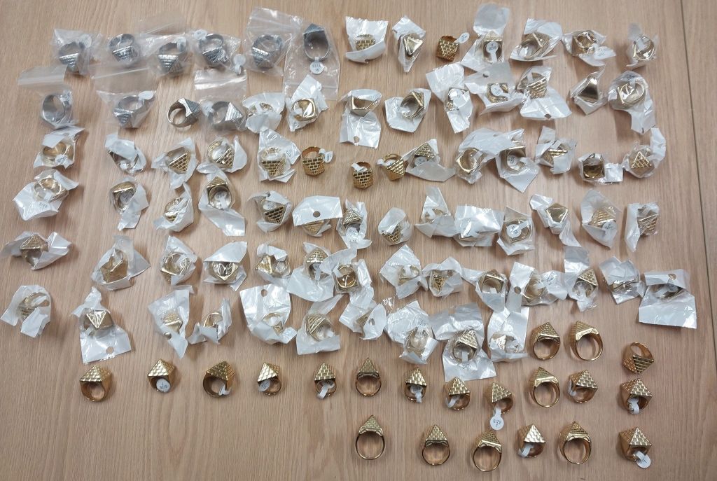Almost 100 pyramid rings seized on way to Appleby Horse Fair