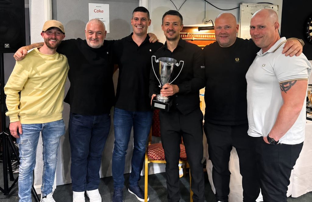 Michael Holt brings curtain down on snooker league season