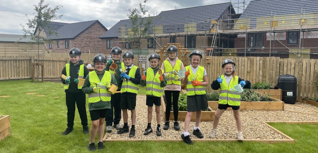 Seaton pupils leave their mark on new housing development